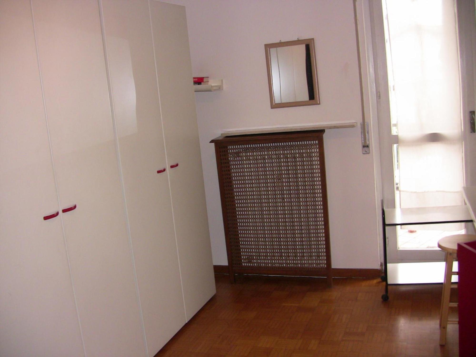 Bed & Breakfast Early Leaving Airport 3*